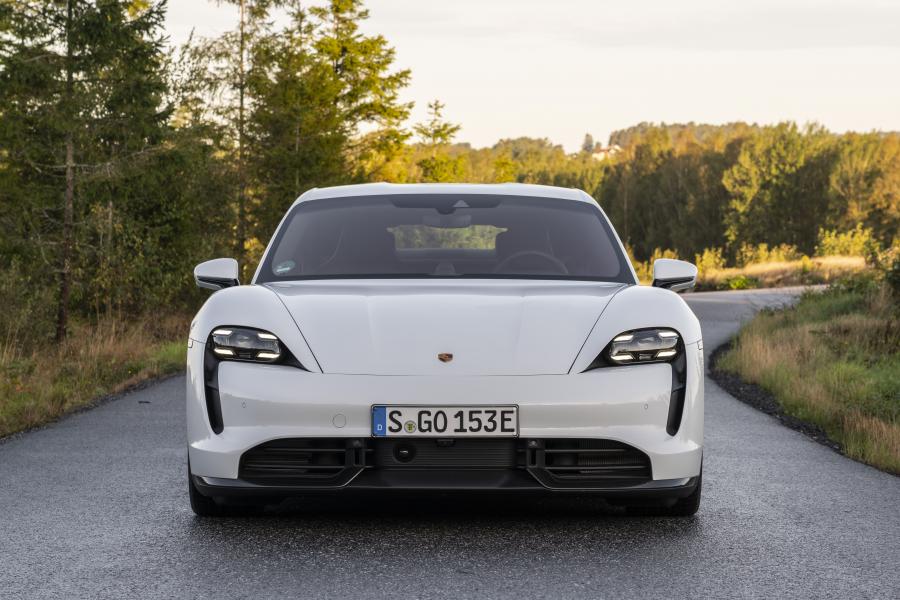  Porsche Taycan Turbo S 2019 года  (WW) (фото 22 из 46)